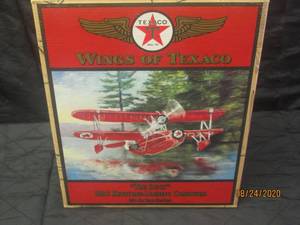 lot 31 image: WINGS OF TEXACO SPECIAL EDITION DIECAST PLANE BANK THE DUCK-1936 KEYSTONE-LOENIG