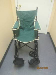 lot 51 image: LIFESTAYLE MOBILITY AIDES FOLDING WHEELCHAIR