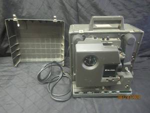 lot 59 image: BELL HOWELL 16MM FILMOSOUND MODEL 2592B