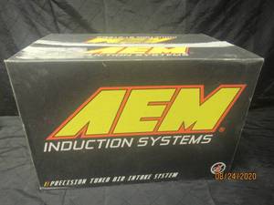 lot 79 image: AEM INDUCTION SYSTEMS PERCISION TUNED AIR INTAKE SYSTEM 21-8409DC NEW IN BOX