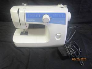 lot 110 image: BROTHER LS-2125 IN WORKING CONDITION