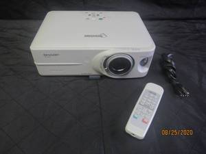 lot 119 image: SHARP NOTEVISION PROJECTOR TESTED AND WORK