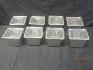 lot 173 image: 8 VOLLRATH SUPERPAN STAINLESS STEEL 30362 WITH RUBBERMAID PLASTIC LID