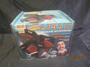 lot 201 image: AIRAID INTAKE SYSTEM 200-187 06 CHEVY DURAMAX HD 6.6L WHIGH HOOD NEW IN BOX