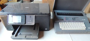 lot 162 image: Smith Corona SL 500 typewriter,  HP copier and printer no plug,