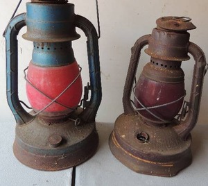lot 166 image: 2 Vintage Lanterns deltz brand  RED GLOBE app. 13x8 and 12x7