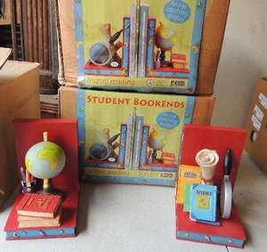 lot 174 image: 4 sets of brand New School Bookends  very heavy and nice dcor for childs book shelf 7H x 6 deep x 4w