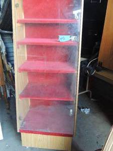 lot 202 image: Brown display shelf unit with glass front door 5 tier shelving 54x20x12