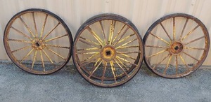 lot 154 image: 4  Vintage Yellow Wagon Wheels   25
