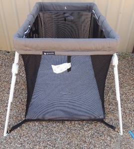 lot 282 image: Guava collapsible Pac-n-Play with pad and carry bag