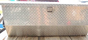 lot 230 image: Crone truck tool box good condition 46x20