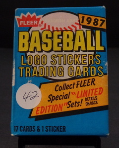 lot 42 image: 1987 FLEER BASEBALL - UNOPENED WAX PACK