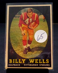 lot 65 image: VINTAGE 1958 TOPPS FOOTBALL #49 BILLY WELLS -PITTSBURGH STEELERS - EX