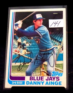 lot 141 image: 1982 Topps Danny Ainge Baseball Card #125 Toronto Blue Jays - NM