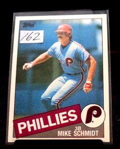 lot 162 image: 1985 TOPPS MIKE SCHMIDT HALL OF FAMER BASEBALL CARD PHILADELPHIA PHILLIES