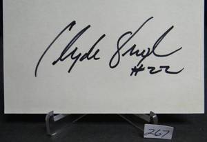 lot 267 image: Clyde Drexler SIGNED INDEX CARD #22 Houston Rockets - HOF CLYDE THE GLIDE