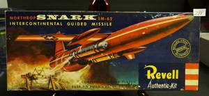 lot 288 image: VINTAGE REVELL SSP Northrop Snark SM-62 Intercontinental Missile 181 Model Kit