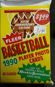 lot 314 image: 1990 FLEER BASKETBALL FACTORY SEALED JUMBO PACK  43 CARDS - MICHAEL JORDAN 