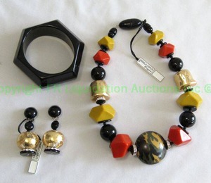 lot 234 image: Angela Caputi giuggiu bracelet, necklace and earrings
