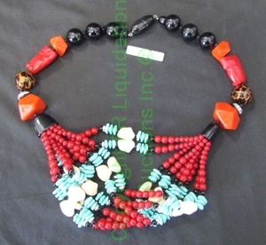 lot 230 image: Angela Caputi giuggiu necklace