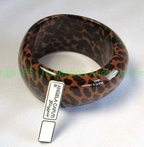 lot 211 image: Angela Caputi giuggiu bracelet