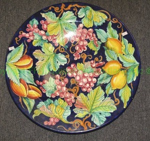 lot 174 image: Italian ceramic large frutta decor wall plate, 20.5 wide