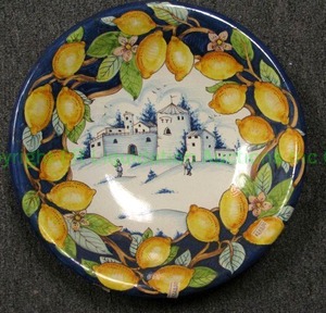 lot 176 image: Italian ceramic Tuscon limone wall decor plate, 14 wide