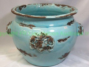 lot 91 image: Ceramiche De Arte Gubbio cachepot, 12 tall x 15 wide