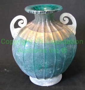 lot 425 image: Murano Vetri Gambarro & Poggi amphora vase, 10 tall
