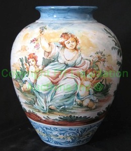 lot 429 image: Ernan Italian ceramic vase, 12 tall