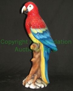 lot 300 image: Italian ceramic pappagallo (Parrot) statue, 24 tall