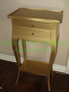 lot 38 image: Accent table cabriole legs and double, 31 x 17 x 13