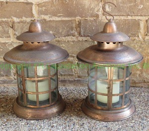 lot 521 image: Copper decor lanterns
