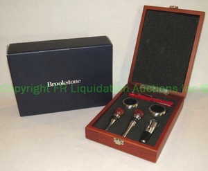 lot 149 image: Brookstone seven piece wine connoisseur accessories set