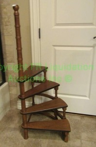 lot 55 image: Italian made mahogany wood step shelf
