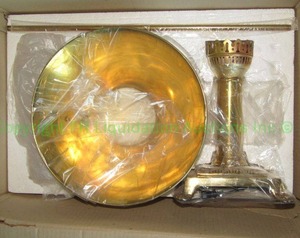 lot 63 image: Brass accent lamp in box
