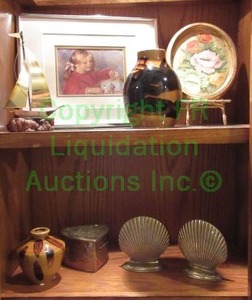 lot 94 image: Assorted decor including framed print, sea shell book ends and more as shown