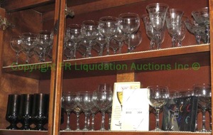 lot 364 image: Assorted crystal and glass ware as shown