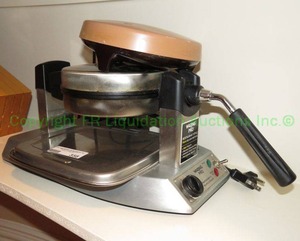 lot 358 image: Waring Pro professional Belgian waffle maker
