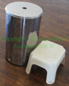 lot 229 image: Waste basket and step stool