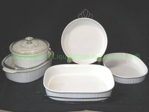 lot 265 image: Corning Ware baking dishes
