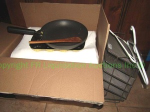 lot 373 image: Assorted household items as shown