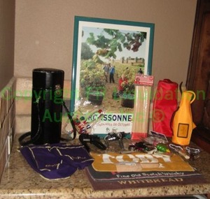 lot 272 image: Assorted wine connoisseur accessories as shown