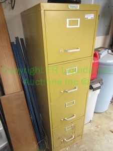 lot 498 image: Greenfields metal filing cabinet