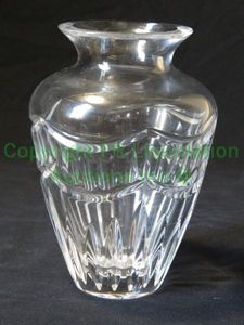lot 413 image: Waterford signed lead crystal vase