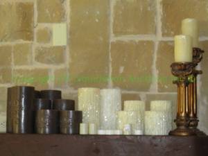 lot 427 image: Assorted battery operated candles plus