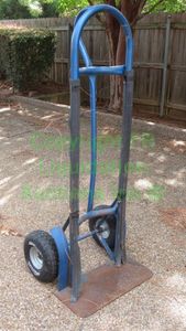 lot 532 image: Hand truck