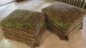 lot 434 image: Brandywine design furniture leopard pattern matching ottomans
