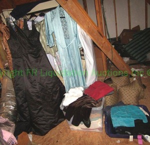 lot 91 image: Portable closet and assortted clothing as shown