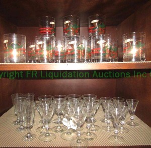 lot 399 image: Assorted crystal and glass ware including Christmas theme tumblers